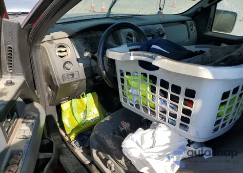 2013 Ford F150 Super Cab z USA, uszkodzony, nr VIN 1FTFX1ET2DFC45108